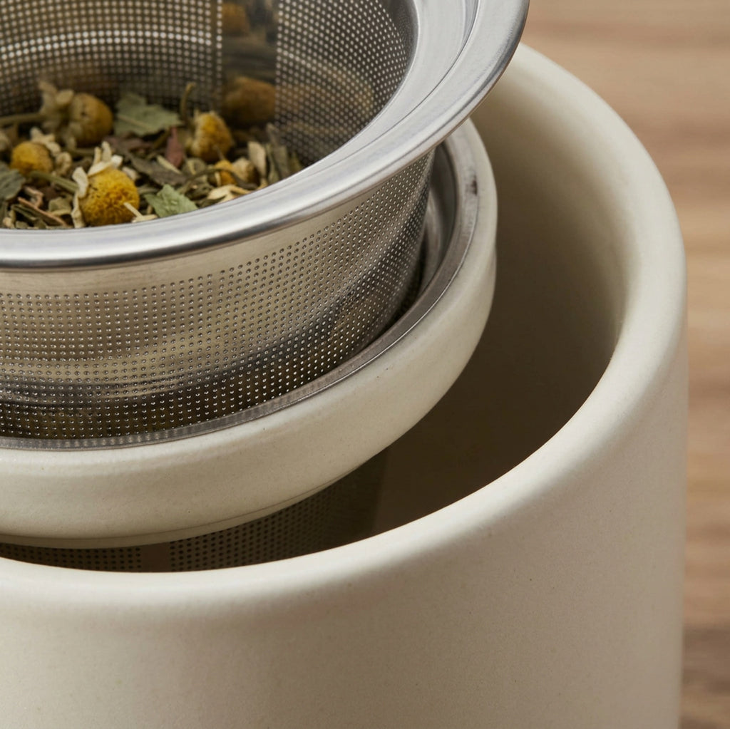 Blocn Ivory Ceramic Tea Mug with Infuser 16 oz